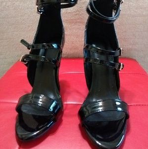 Brand new shoespine heels